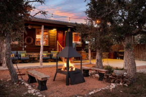 Rockin' R - Mason Jar Cabin